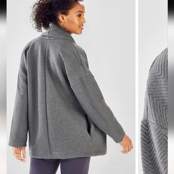 FABLETICS Vanessa Quilted Cardigan in Mid Grey   Size XS - Picture 11 of 11